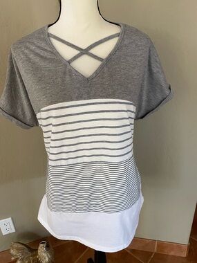 Gray & White Striped V-Neck Crisscross Women's Top